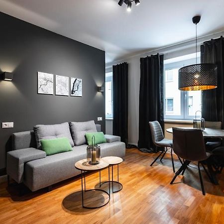 Authentic Apartment Next To Schwedenplatz Wien Exteriör bild