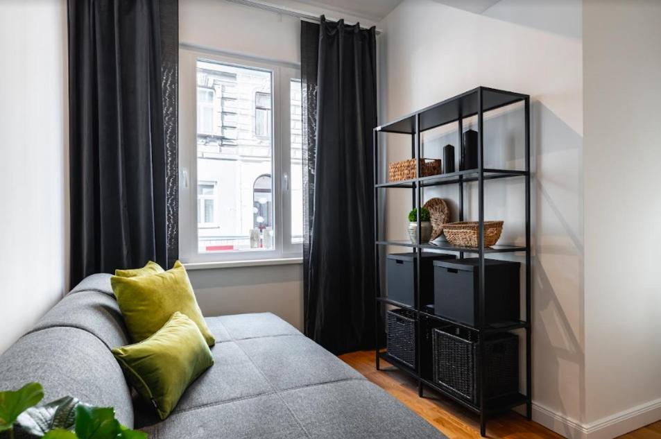 Authentic Apartment Next To Schwedenplatz Wien Exteriör bild
