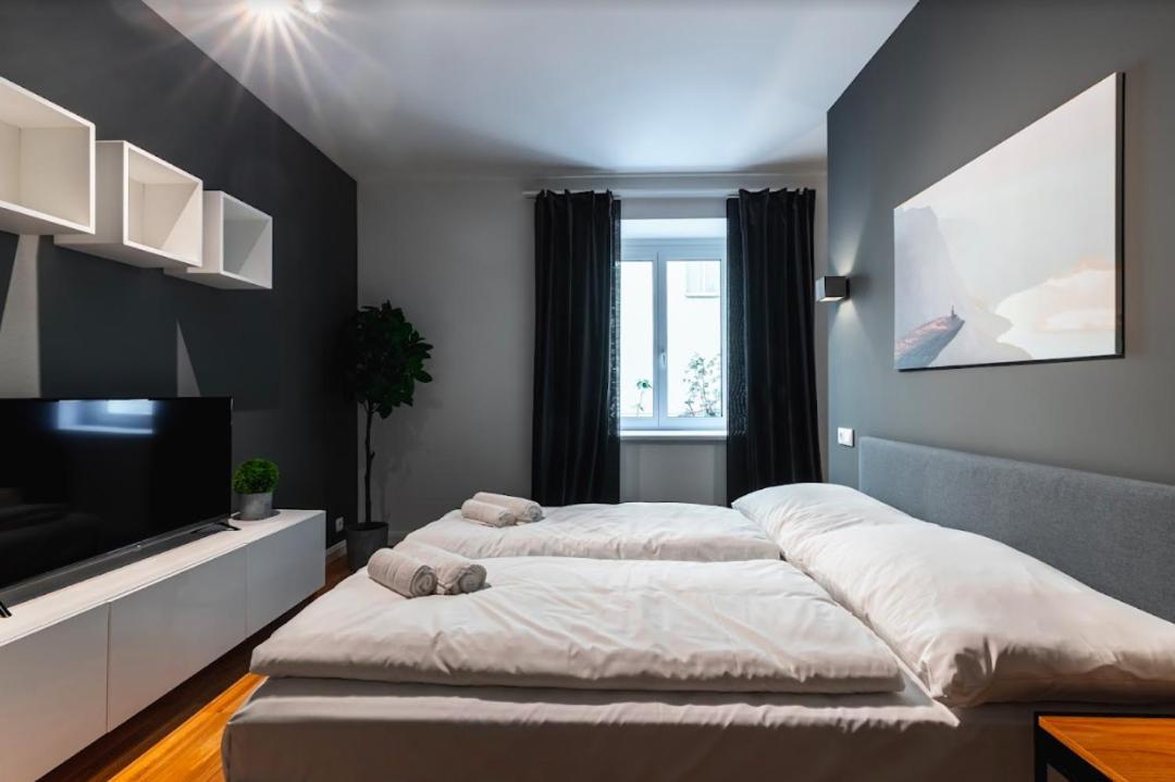 Authentic Apartment Next To Schwedenplatz Wien Exteriör bild